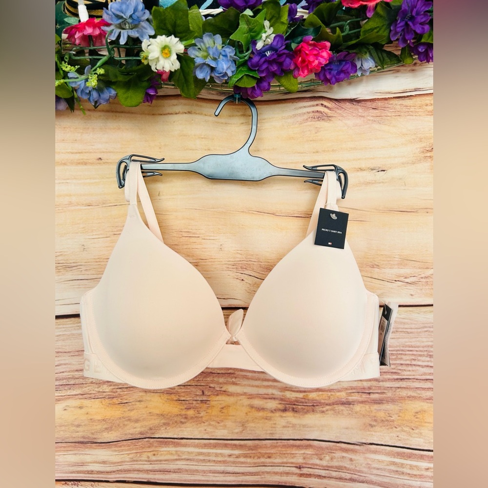 Tommy Hilfiger Rosewater Light Pink Matte Shine Wired Logo T-Shirt Bra 36C NWT